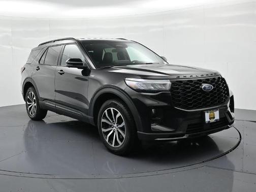 AGATE BLACK METALLIC 2025 Ford Explorer ST-LINE
