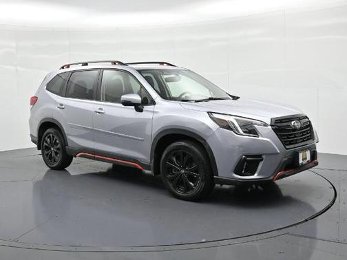 Ice Silver Metallic 2023 Subaru Forester SPORT