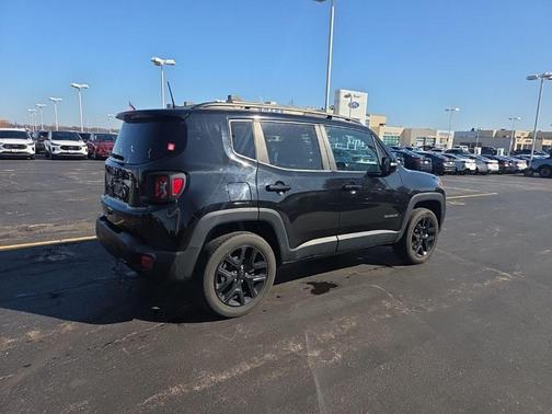 2022 Jeep Renegade Altitude