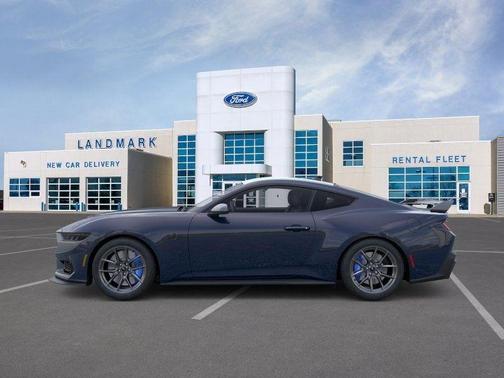 2025 Ford Mustang Dark Horse
