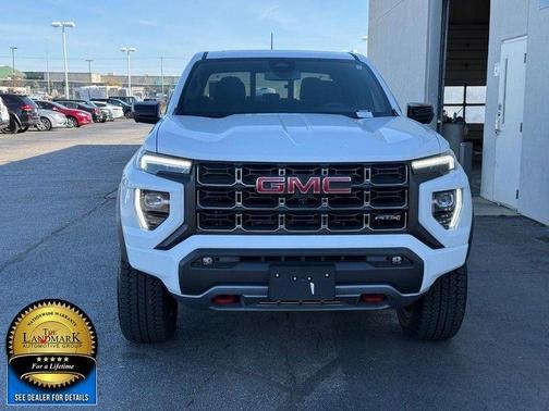 2024 GMC Canyon AT4
