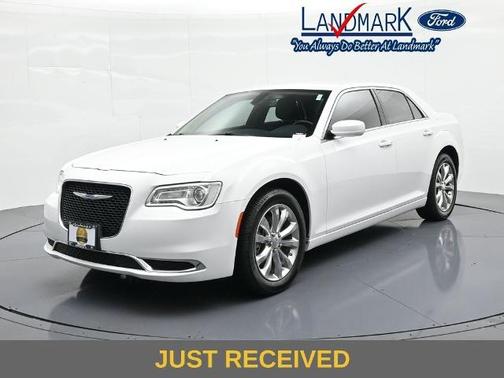 Bright White Clearcoat 2022 Chrysler 300 TOURING