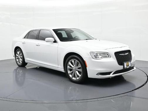 Bright White Clearcoat 2022 Chrysler 300 TOURING