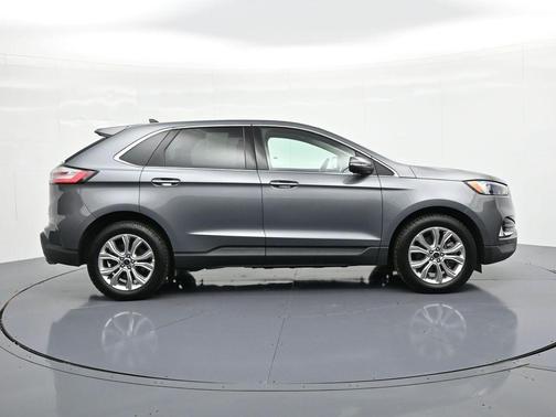 Gray Metallic 2024 Ford Edge Titanium
