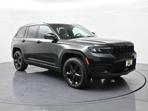 2023 Jeep Grand Cherokee Altitude