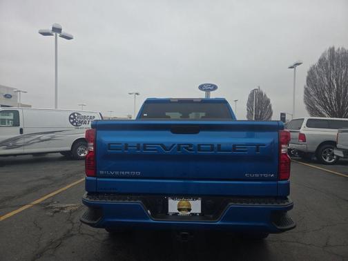 2022 Chevrolet Silverado 1500 Custom