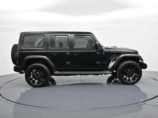 Black Clearcoat 2021 Jeep Wrangler Unlimited SAHARA