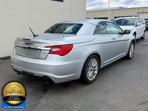 2012 Chrysler 200 Limited