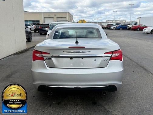 2012 Chrysler 200 Limited