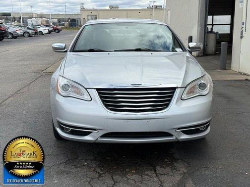 2012 Chrysler 200 Limited