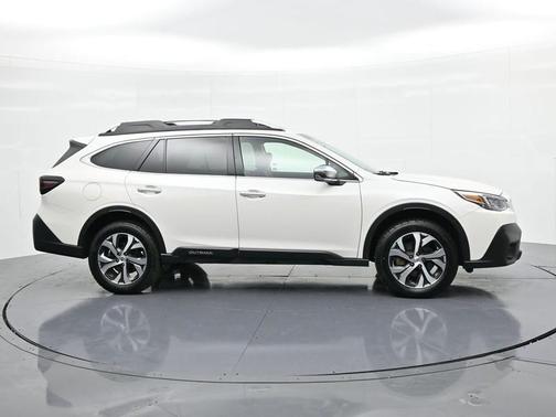 2021 Subaru Outback Touring XT