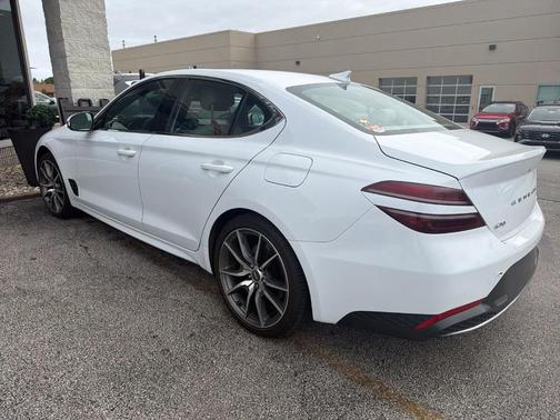 Alta White 2023 Genesis G70 2.0T