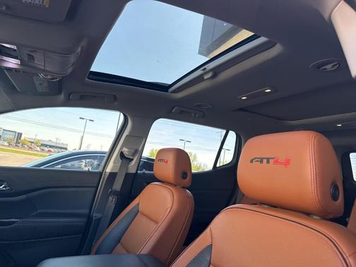 2020 GMC Acadia AT4