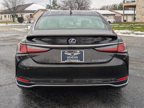 2020 Lexus ES 300h Base