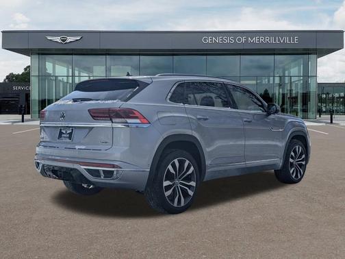 2022 Volkswagen Atlas Cross Sport 3.6L V6 SEL Premium R-Line