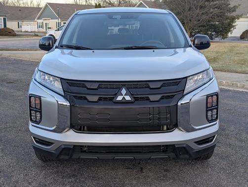 2025 Mitsubishi Outlander Sport 2.0 LE