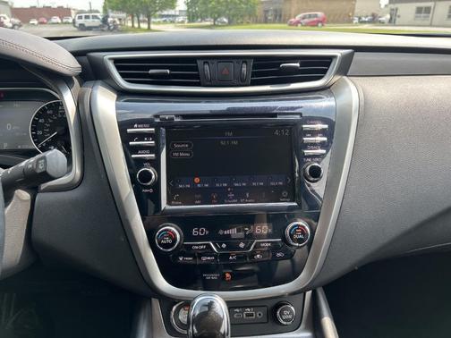 2023 Nissan Murano SV