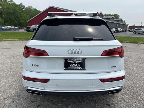2024 Audi Q5 45 S line quattro Premium