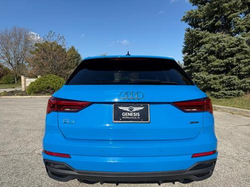 2023 Audi Q3 45 S line Premium