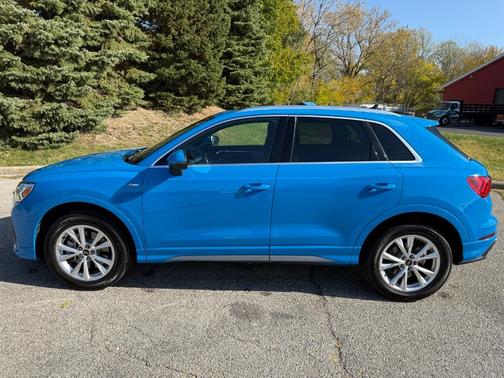 2023 Audi Q3 45 S line Premium