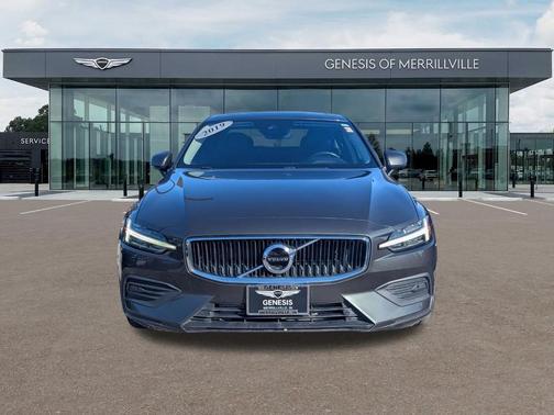 2019 Volvo S60 T6 Momentum