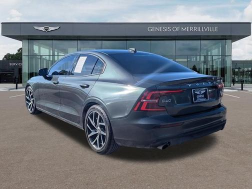 2019 Volvo S60 T6 Momentum