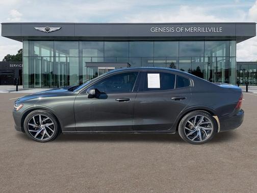 2019 Volvo S60 T6 Momentum