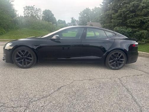 Black 2021 Tesla Model S Plaid