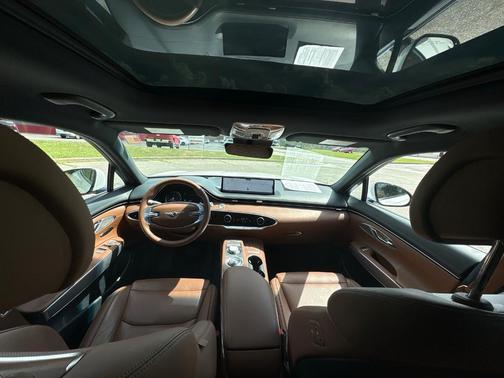 2022 Genesis GV70 2.5T