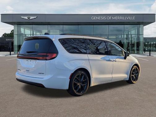2025 Chrysler Pacifica Limited