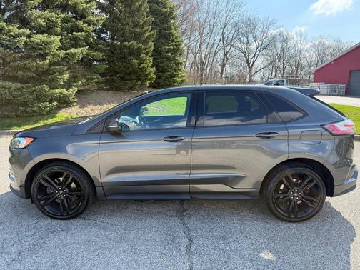 2019 Ford Edge ST