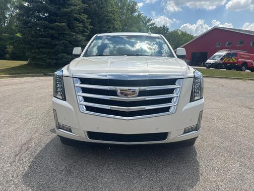 2015 Cadillac Escalade Luxury