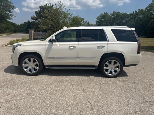 2015 Cadillac Escalade Luxury