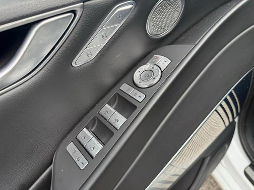 2022 Genesis G80 2.5T