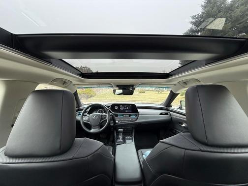 2022 Lexus ES 350 Base