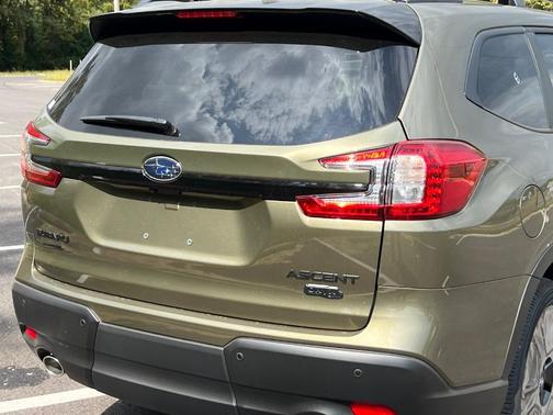 2025 Subaru Ascent Onyx Edition Touring