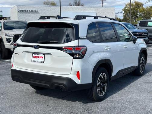 2025 Subaru Forester Premium
