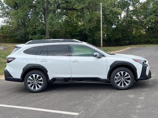 2025 Subaru Outback Touring