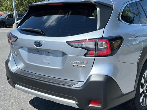 2025 Subaru Outback Touring
