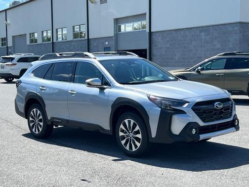 2025 Subaru Outback Touring