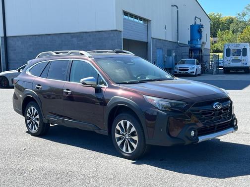 2025 Subaru Outback Touring