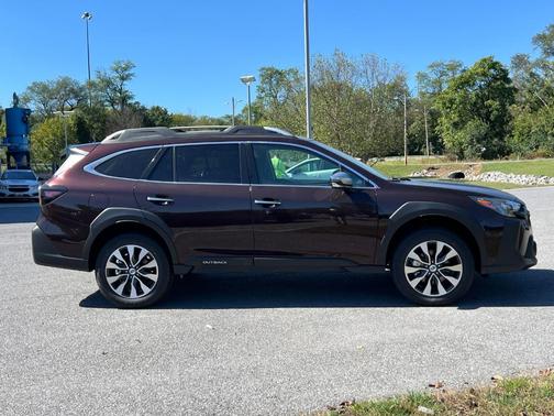 2025 Subaru Outback Touring