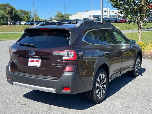 2025 Subaru Outback Touring
