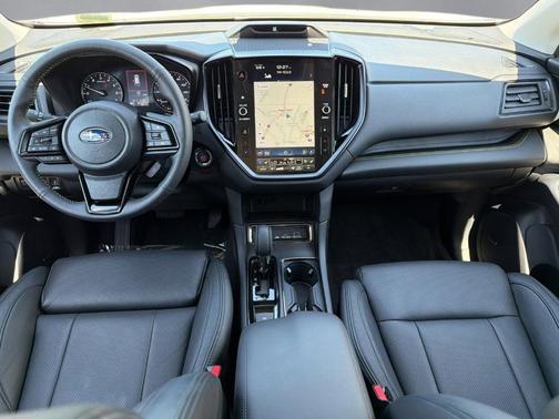 Crystal White Pearl 2025 Subaru Ascent Onyx Edition Touring