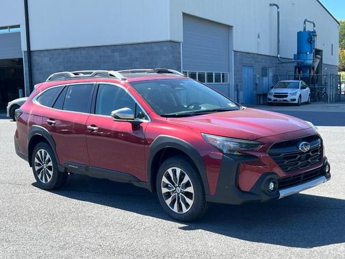 2025 Subaru Outback Touring XT
