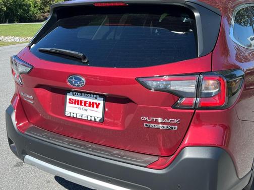 2025 Subaru Outback Touring XT