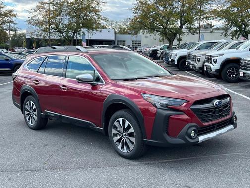 2025 Subaru Outback Touring XT