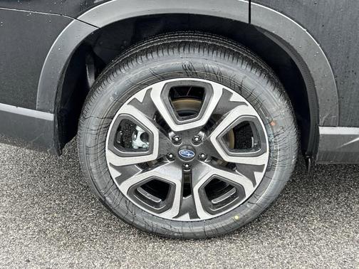 Black / Silver 2026 Subaru Ascent Limited