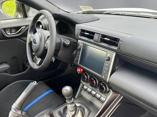 2025 Subaru BRZ TS