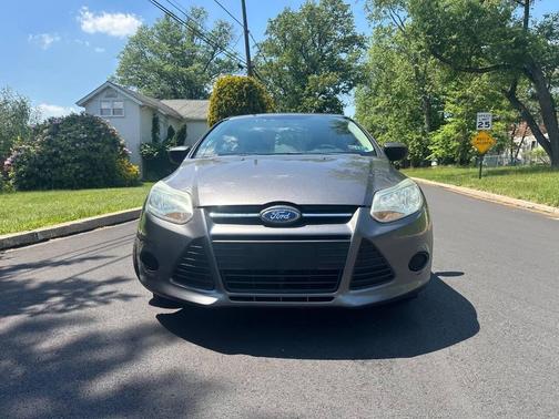 Sterling Gray Metallic 2014 Ford Focus S